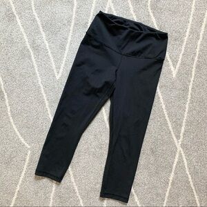 Yogalicious Lux Black Cropped Leggings